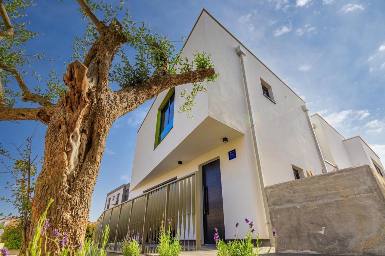 Casa Ines Villa Ровин Екстериор снимка