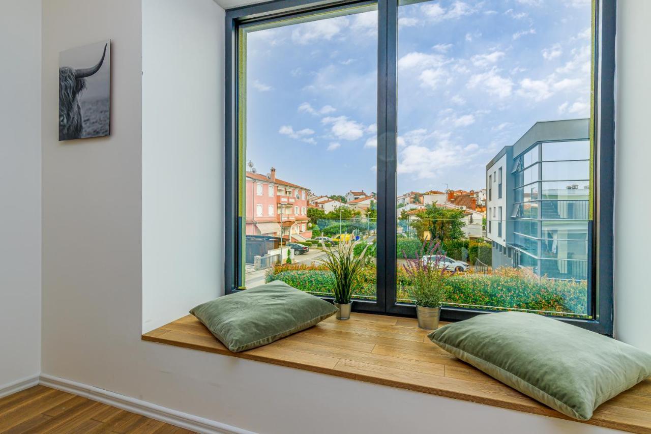 Casa Ines Villa Ровин Екстериор снимка